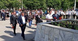 Округ 5 Возложение цветов к обелиску «40 лет Победы»